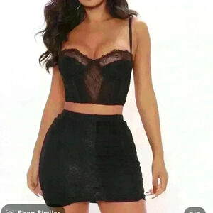 New two-piece lace set.